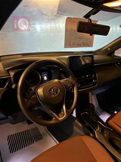 تۆیۆتا کۆرۆلا کرۆس